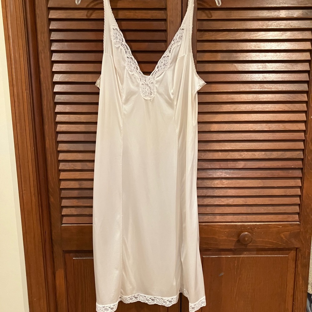 vassarette Cream Lace-Trim Slip Dress